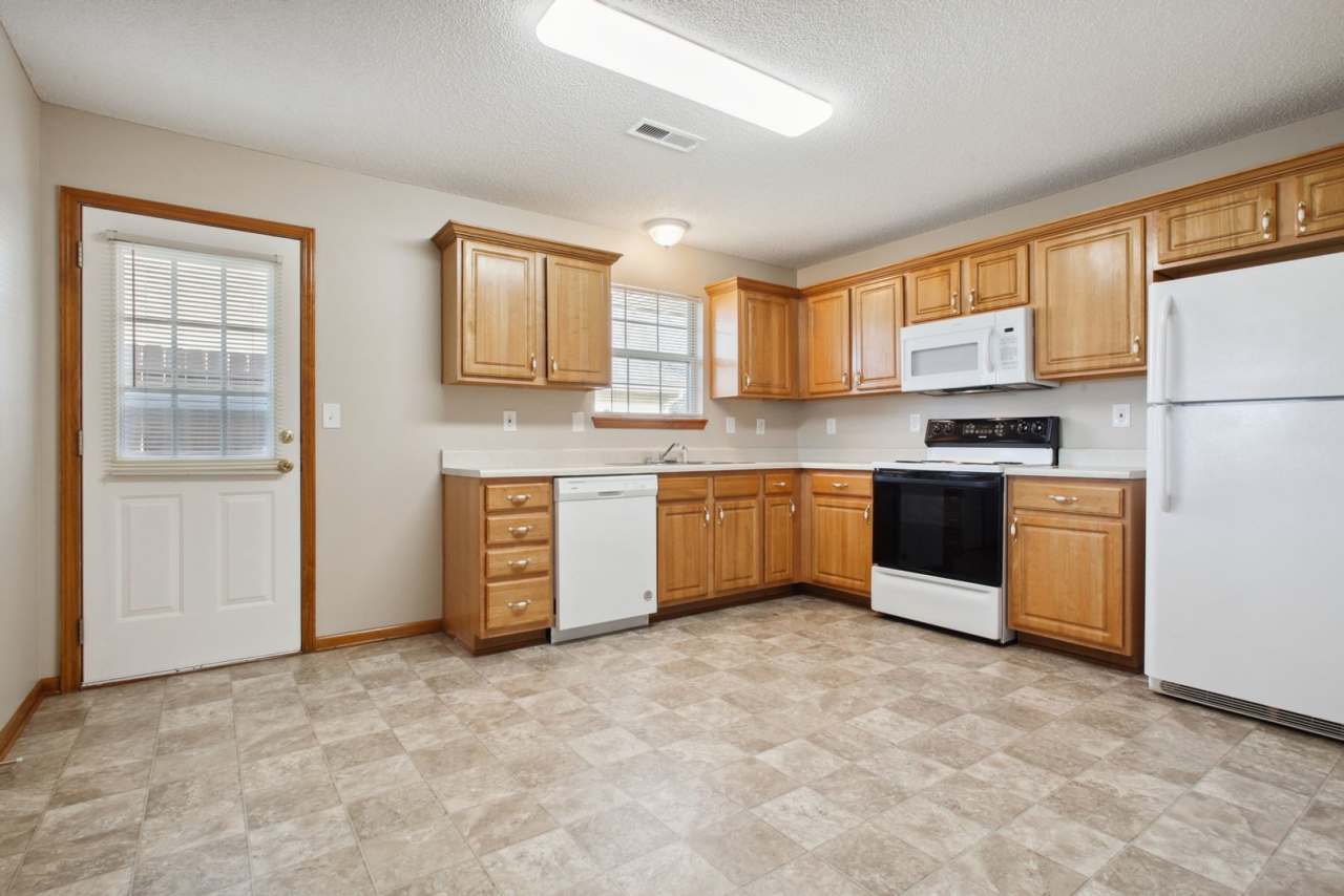 2 Bedrooms, 1.5 Baths-Grain Valley