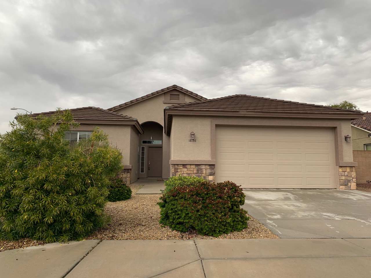 Very Nice 3 bedroom 2 bath home with a guest house