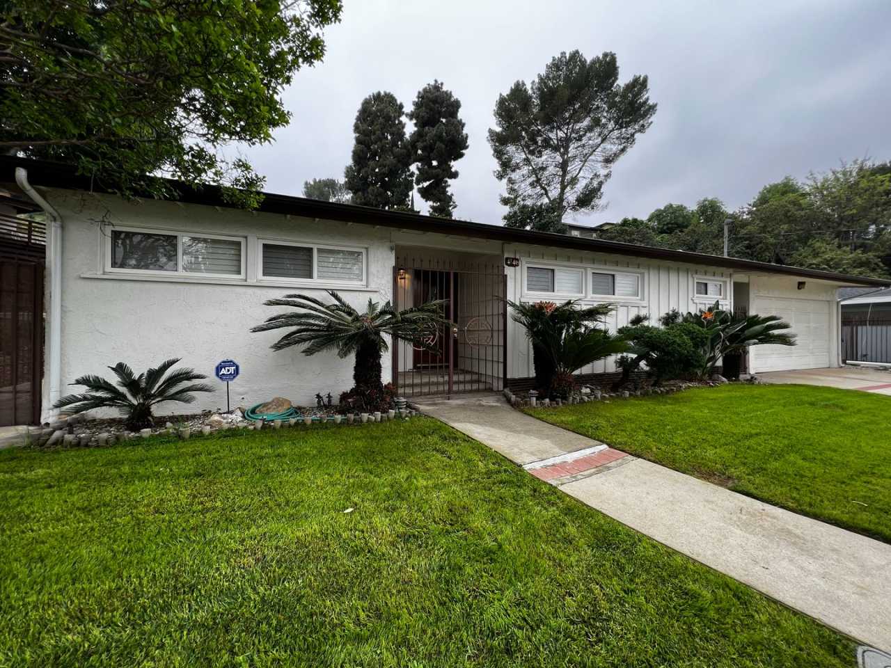 Gorgeous 3 Bedroom 1.5 Bath Home located in the scenic Mt. Washington Hillside