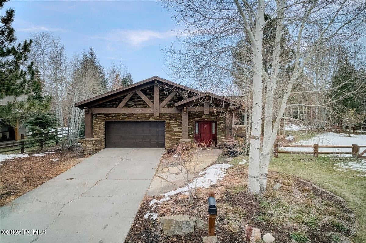 2350 E Lucky John Drive