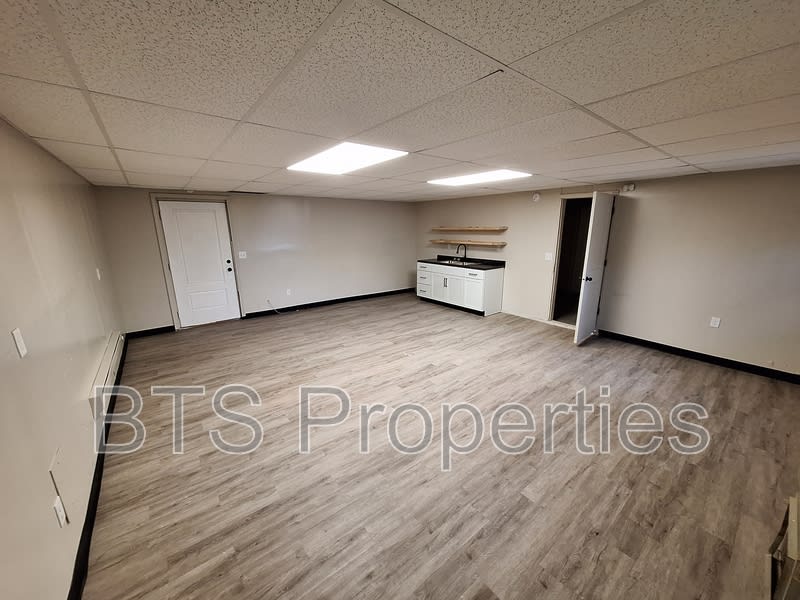 1221 East Moneta Avenue - Rear