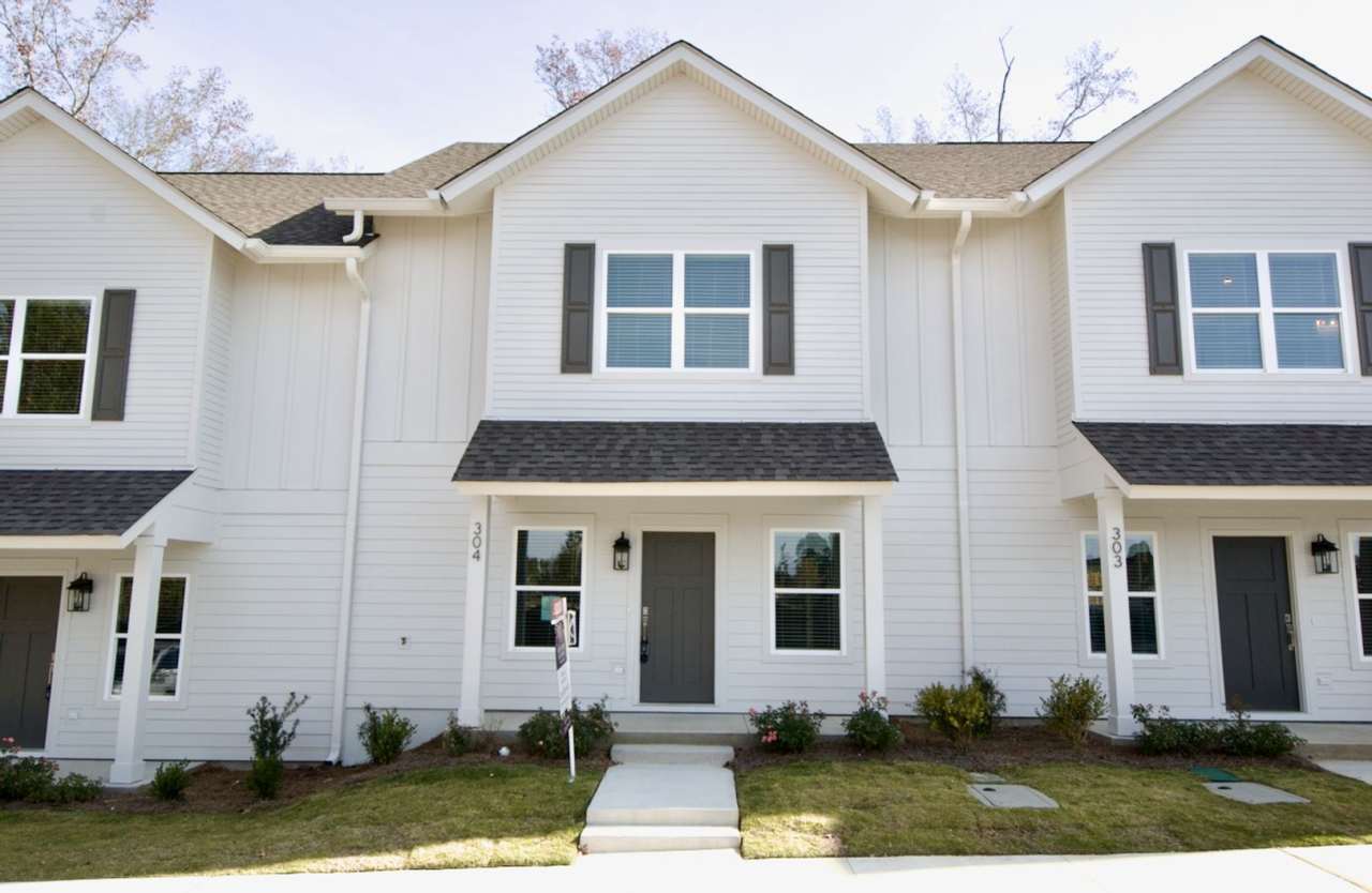 3/2.5 Luxury Townhome Now Available!