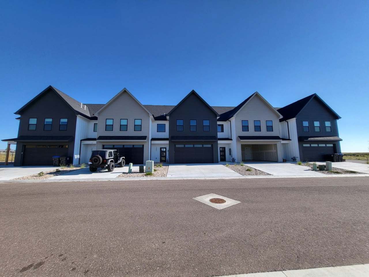 Beautiful New Construction! 3 Bedroom 2.5 Bath Townhome In Sweetgrass!!!!!