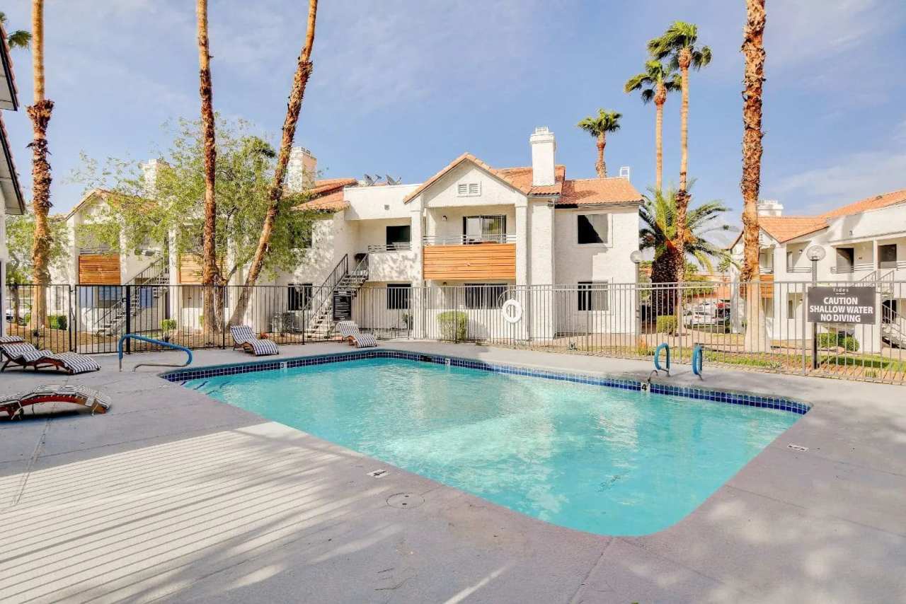 Tides on Twain Apartments