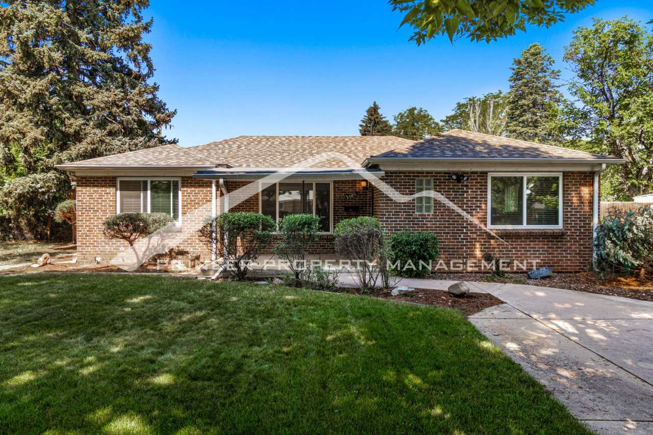 Charming Home with Washer/Dryer and Fenced Yard