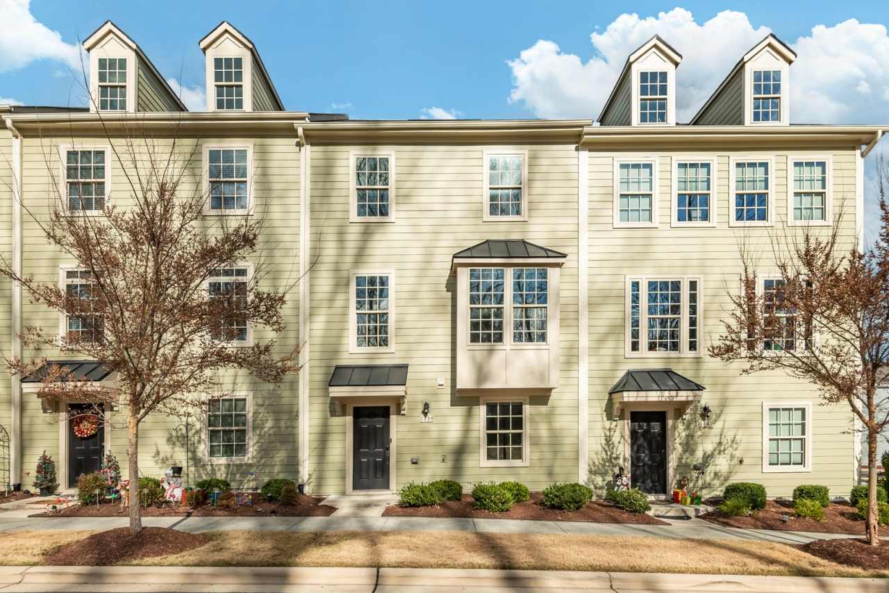 Available early February! Gorgeous, Like New 4 Bed, 4 Bath Near Southpoint Mall!