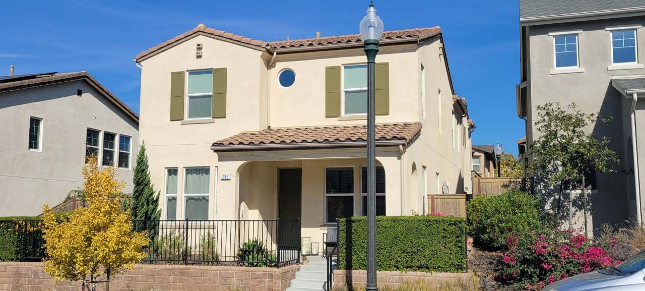 West Ventura's Solana Heights 4+3 Single Family Home $5,300