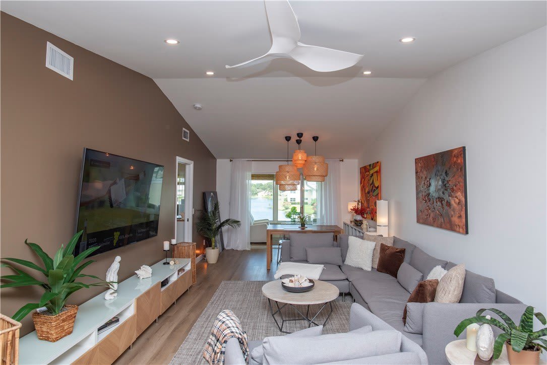 850 Lake Orchid Circle unit: 201