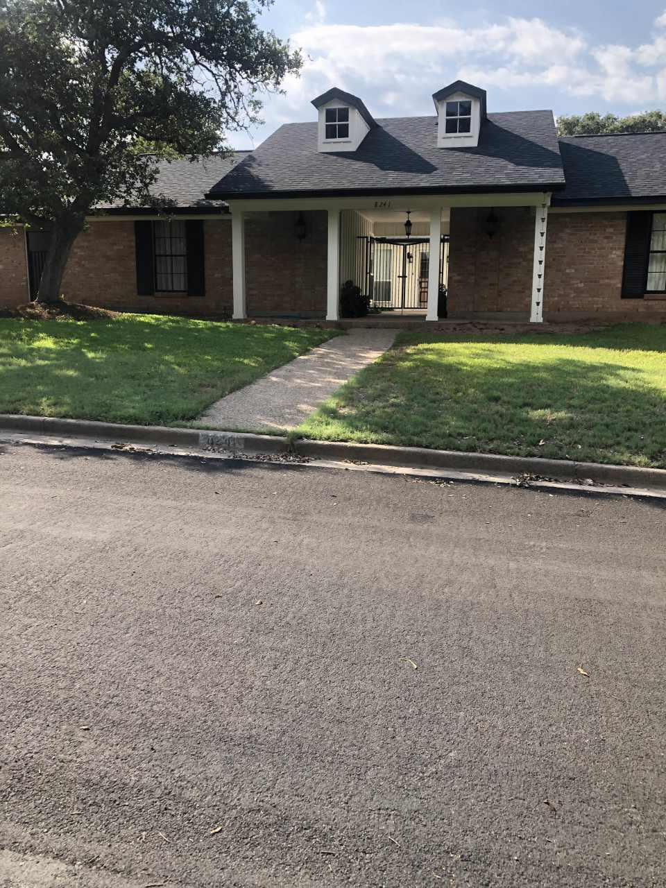 8241 Forest Ridge Dr