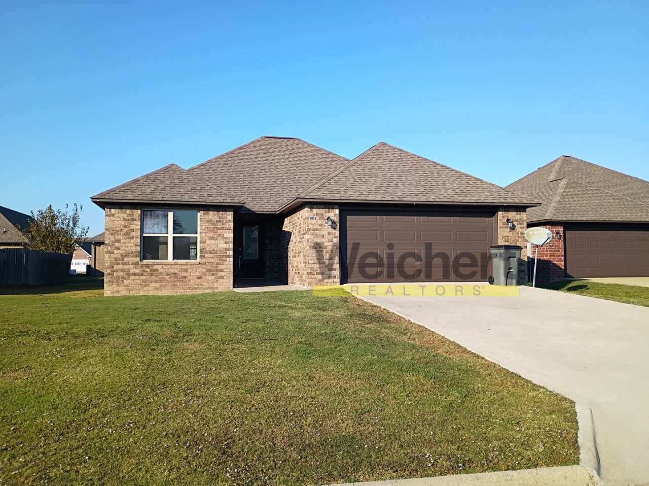 Spacious 3-Bed, 2-Bath Home in a Quiet Neighborhood