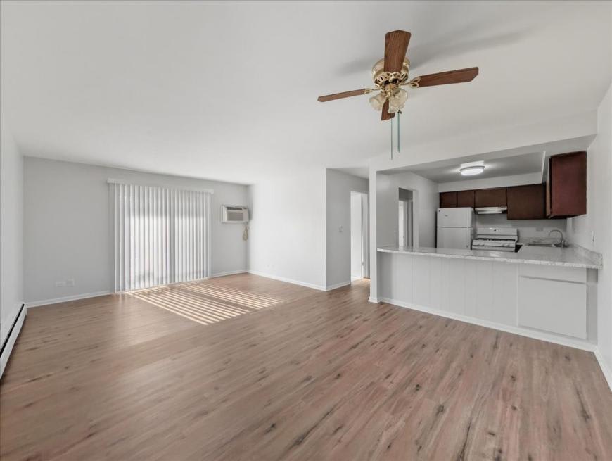 122 W Washington St.