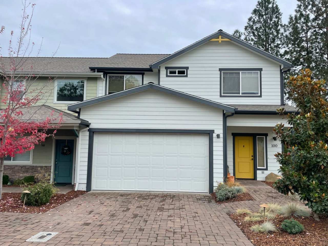 Live it up in Jacksonville's McCully Lane community!