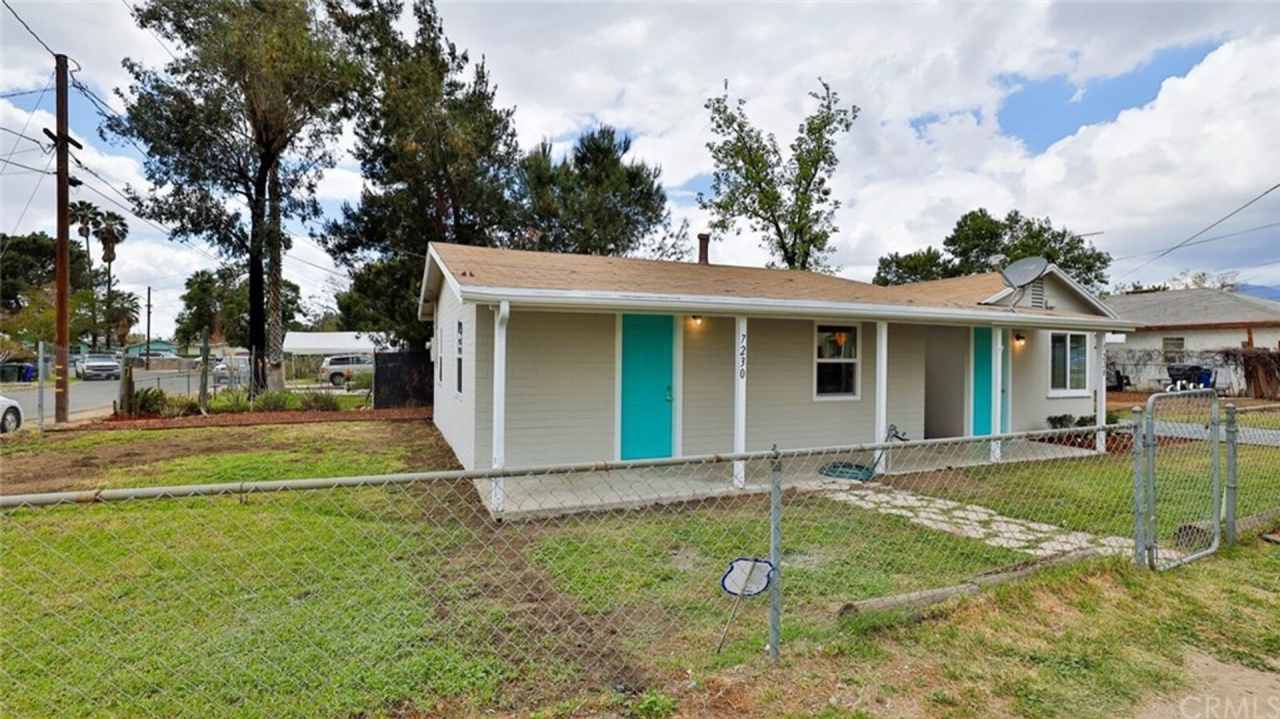 7228 San Francisco St.