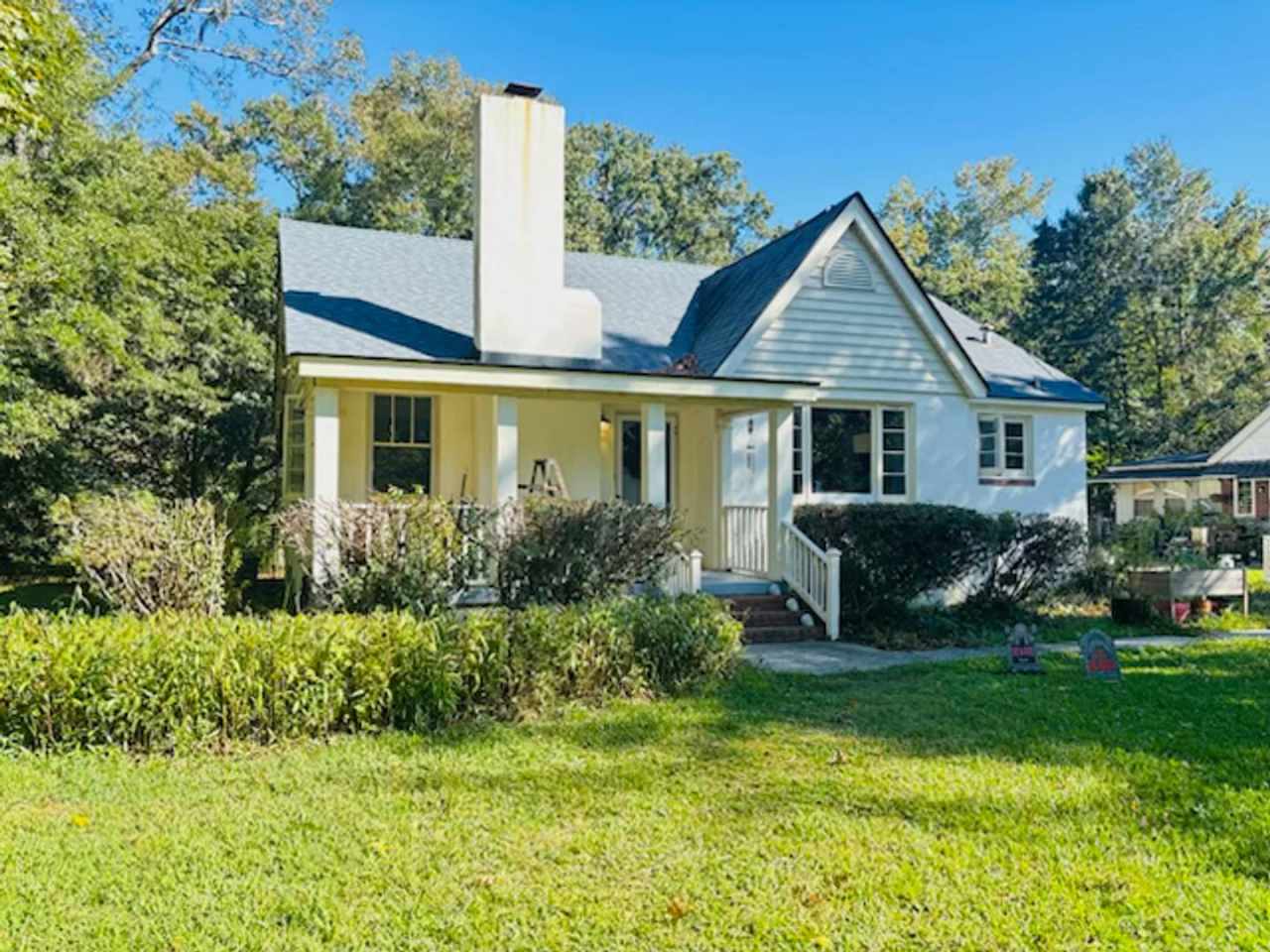 Charming Three Bedroom Two Bath Home on James Island, SC