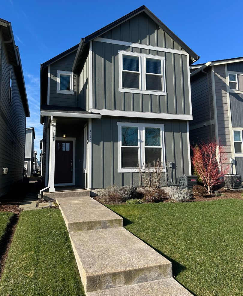 Well Maintained 3 Bedroom, 2 Bath House in McMinnville