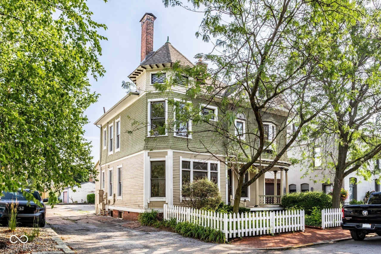 434 E New York Street