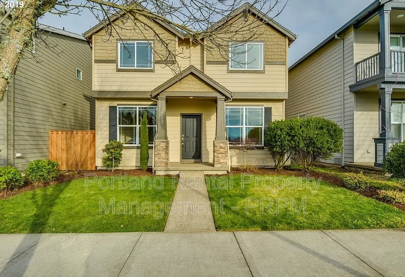 5113 Southeast Lone Oak Street