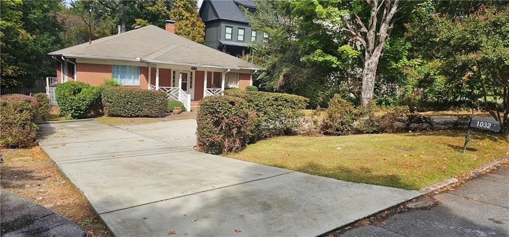 1032 Standard Drive NE