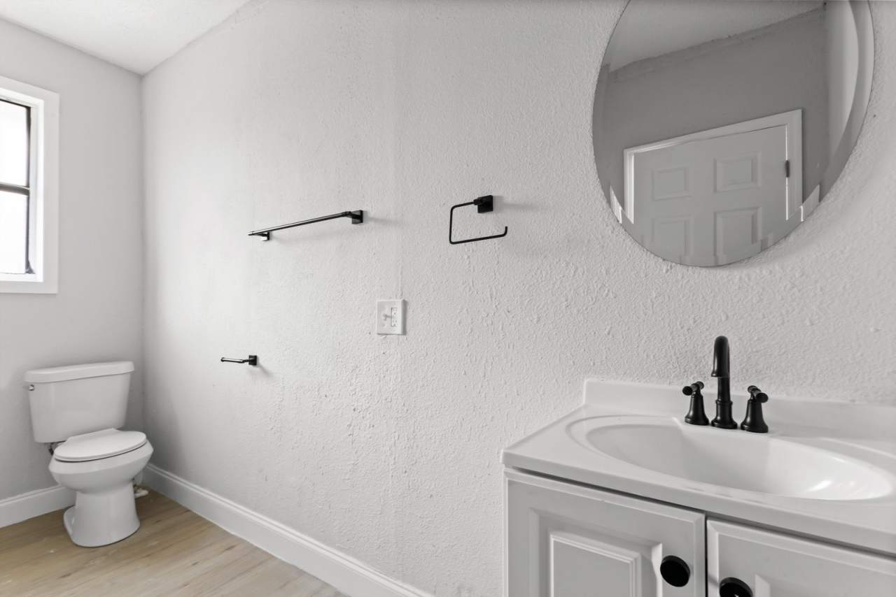 1005 East Lake Avenue - 2