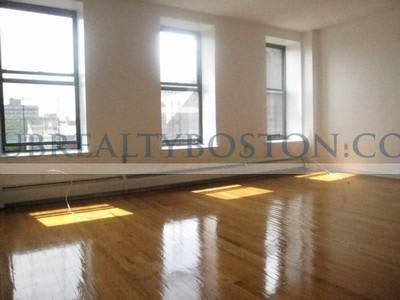 109 Saint Stephen St.