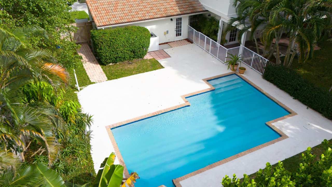 3069 NW 27TH TER BOCA RATON, FL 33434