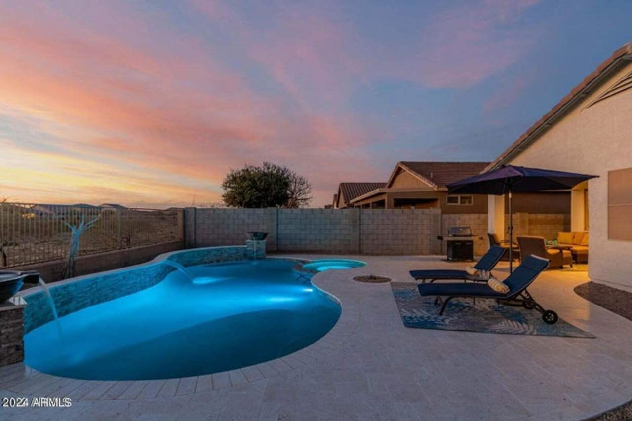 Fully Furnished Single Level Home w/ Pool. Short Term Lease Options Available