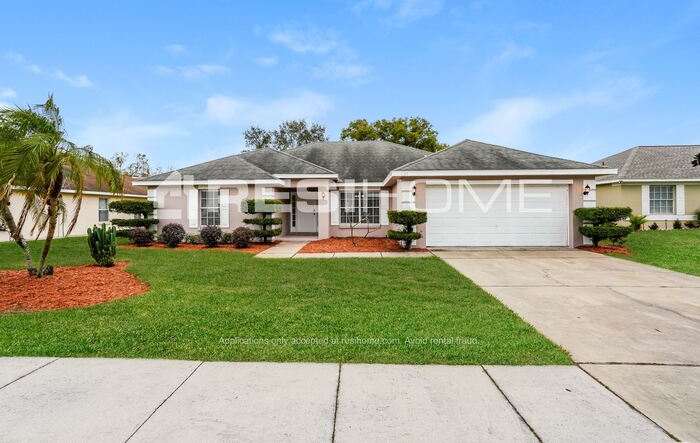 1127 Lake Place Court