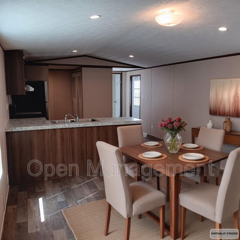 2501 Martin Luther King Dr