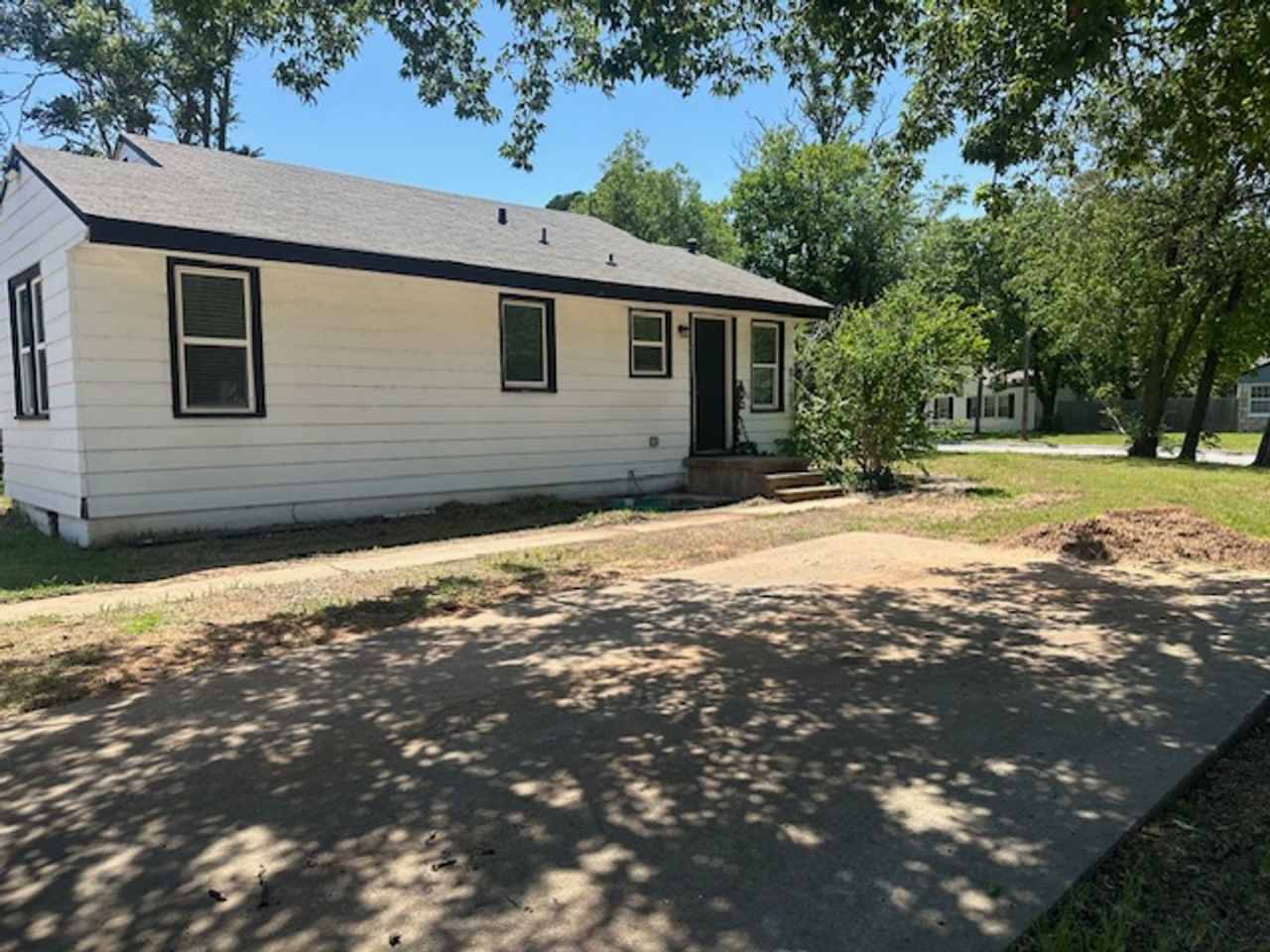 Updated - Wood Floors - 2/1