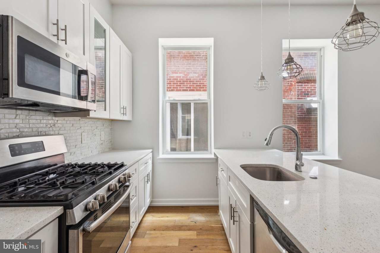 2529 FRANKFORD AVENUE