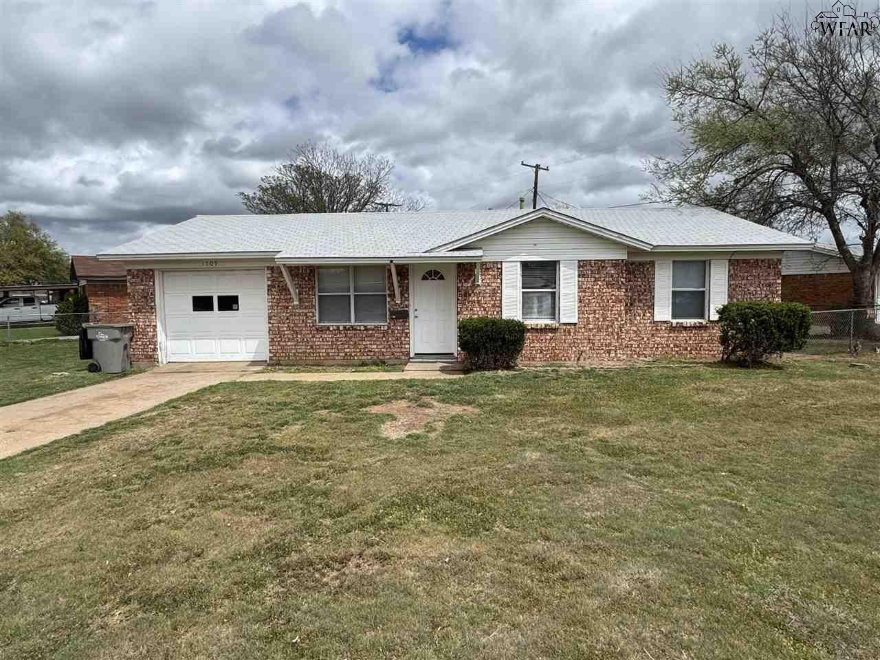 1709 LAS VEGAS TRAIL