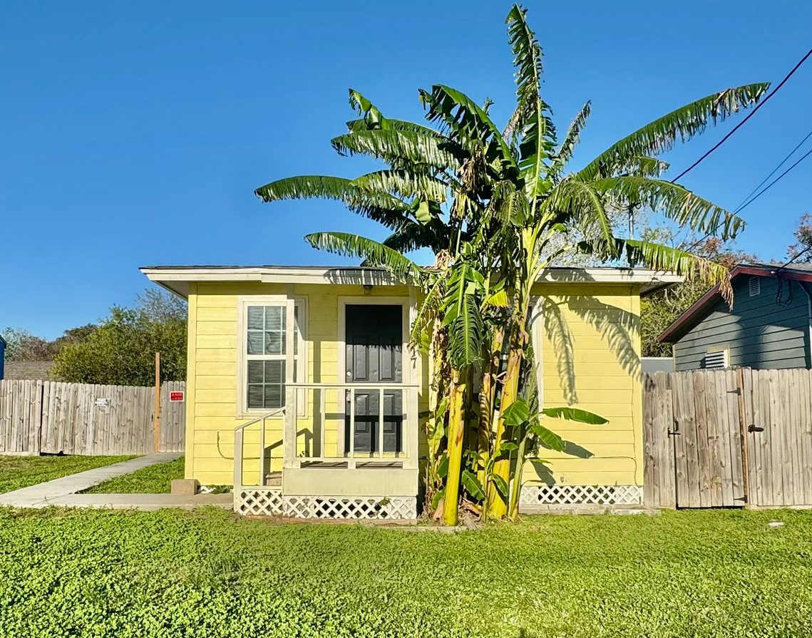 2 Bedroom / 1 Bath Rental – Southside Neighborhood