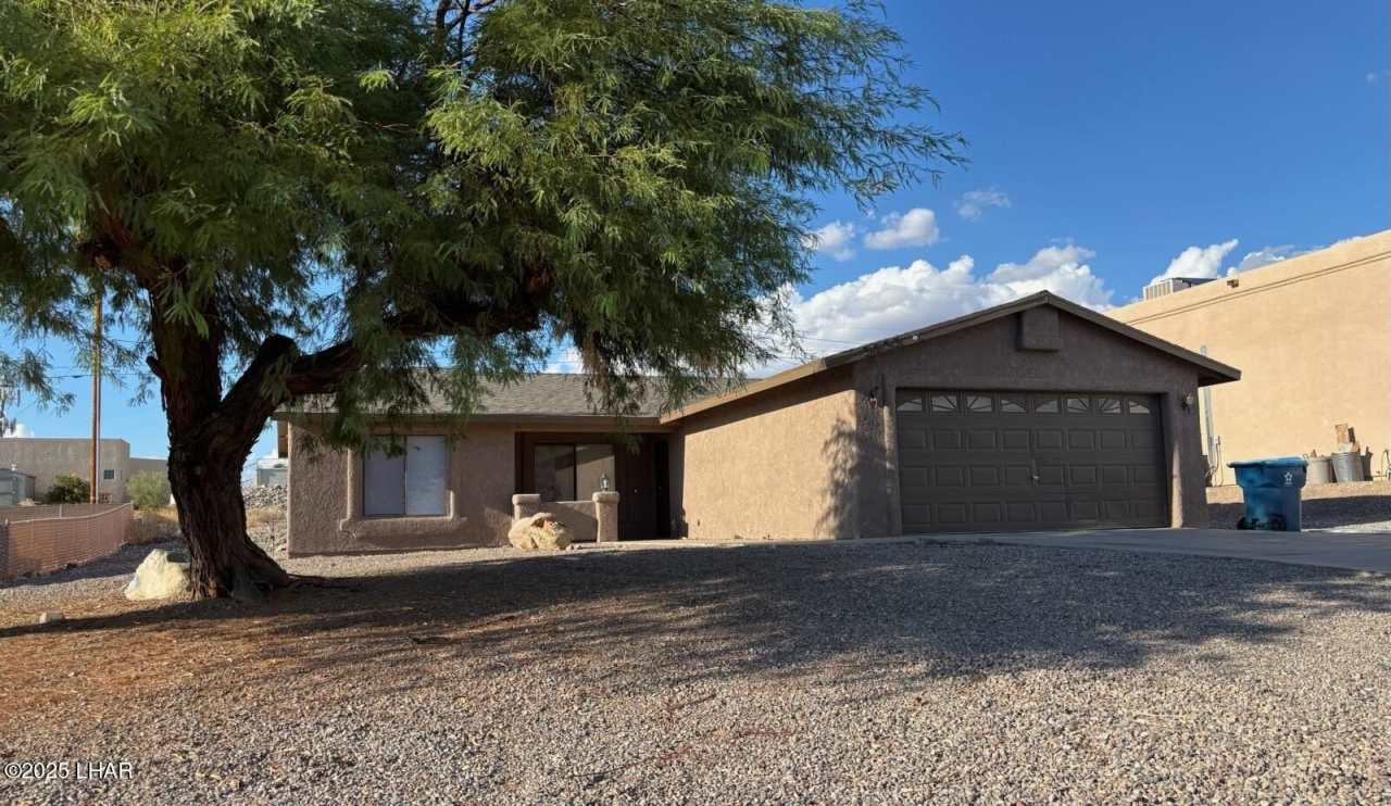 3633 Desert Garden Dr