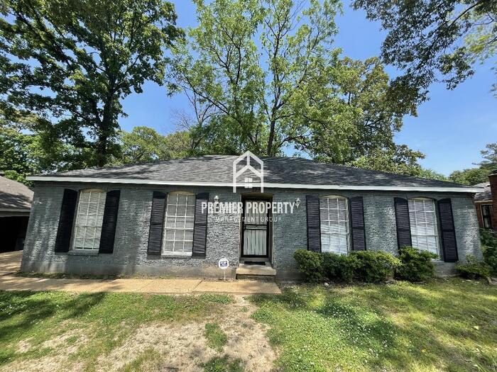 3236 Maple Hill Drive