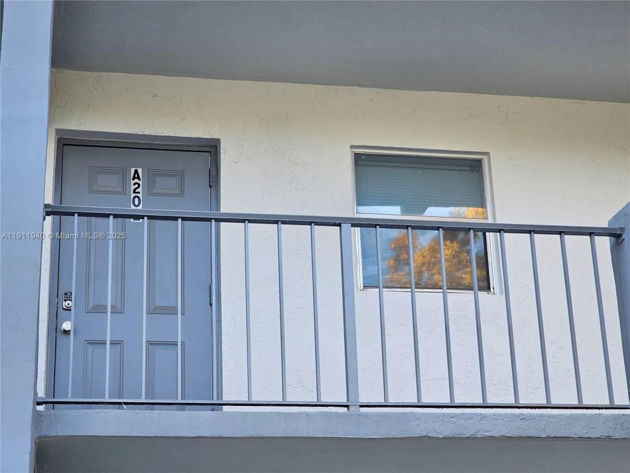 8351 Sands Point Blvd