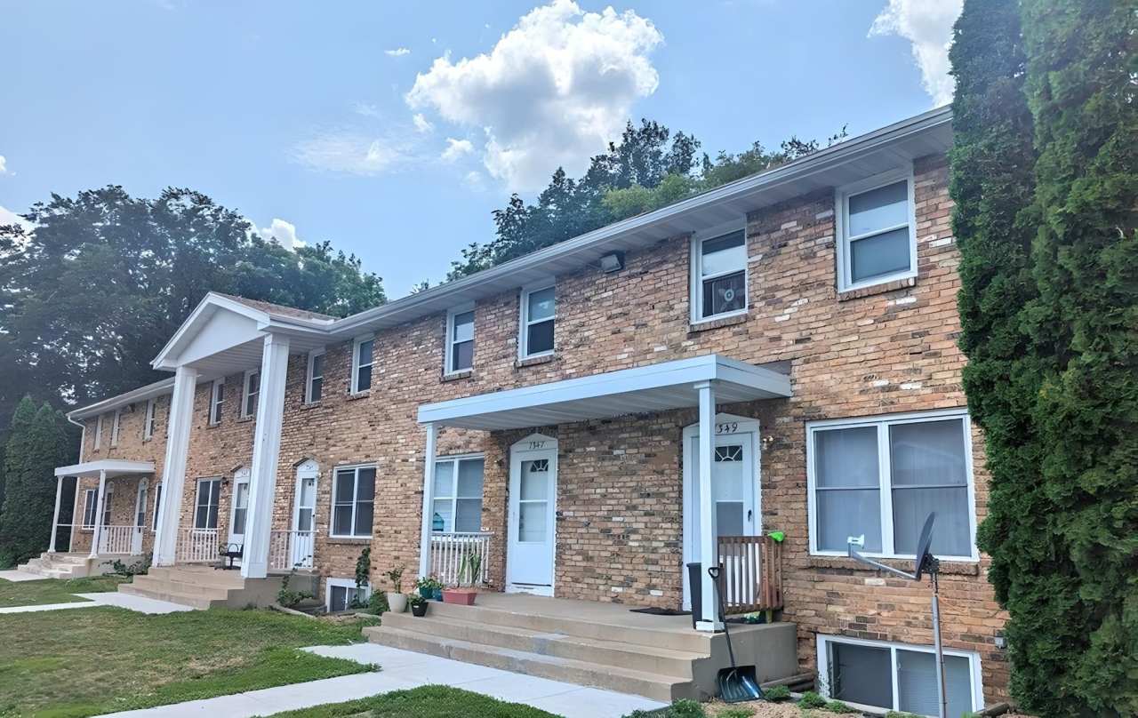 7327 62nd Avenue North