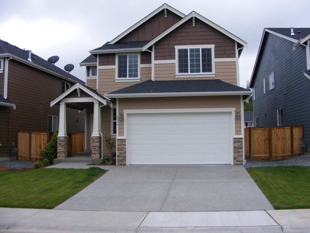 4 bedroom plus a den in Puyallup