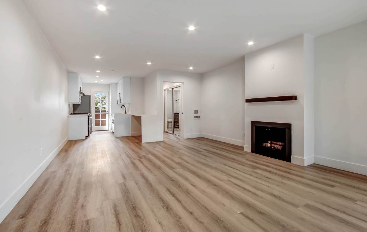 10795 Woodbine Apartments