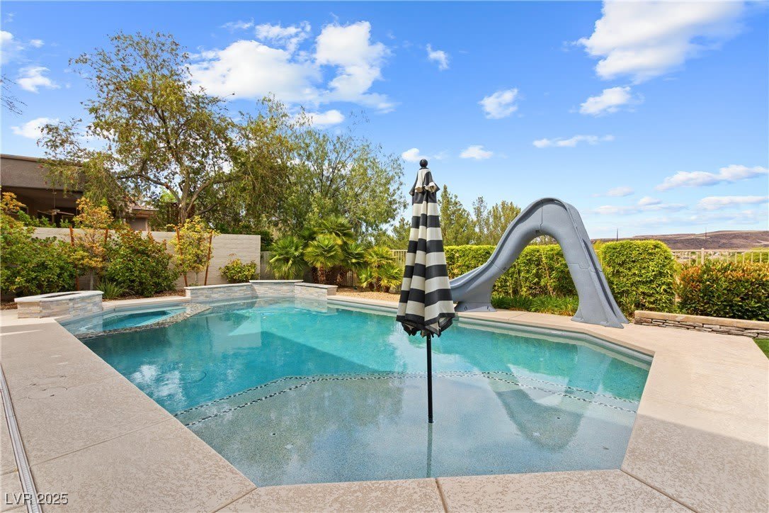 34 Isleworth Drive