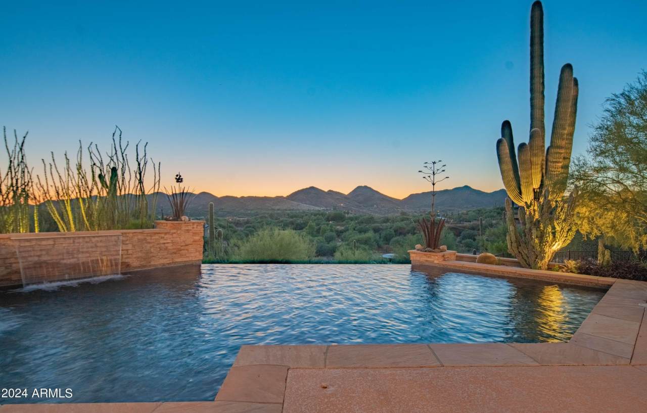 38840 N SPUR CROSS Road