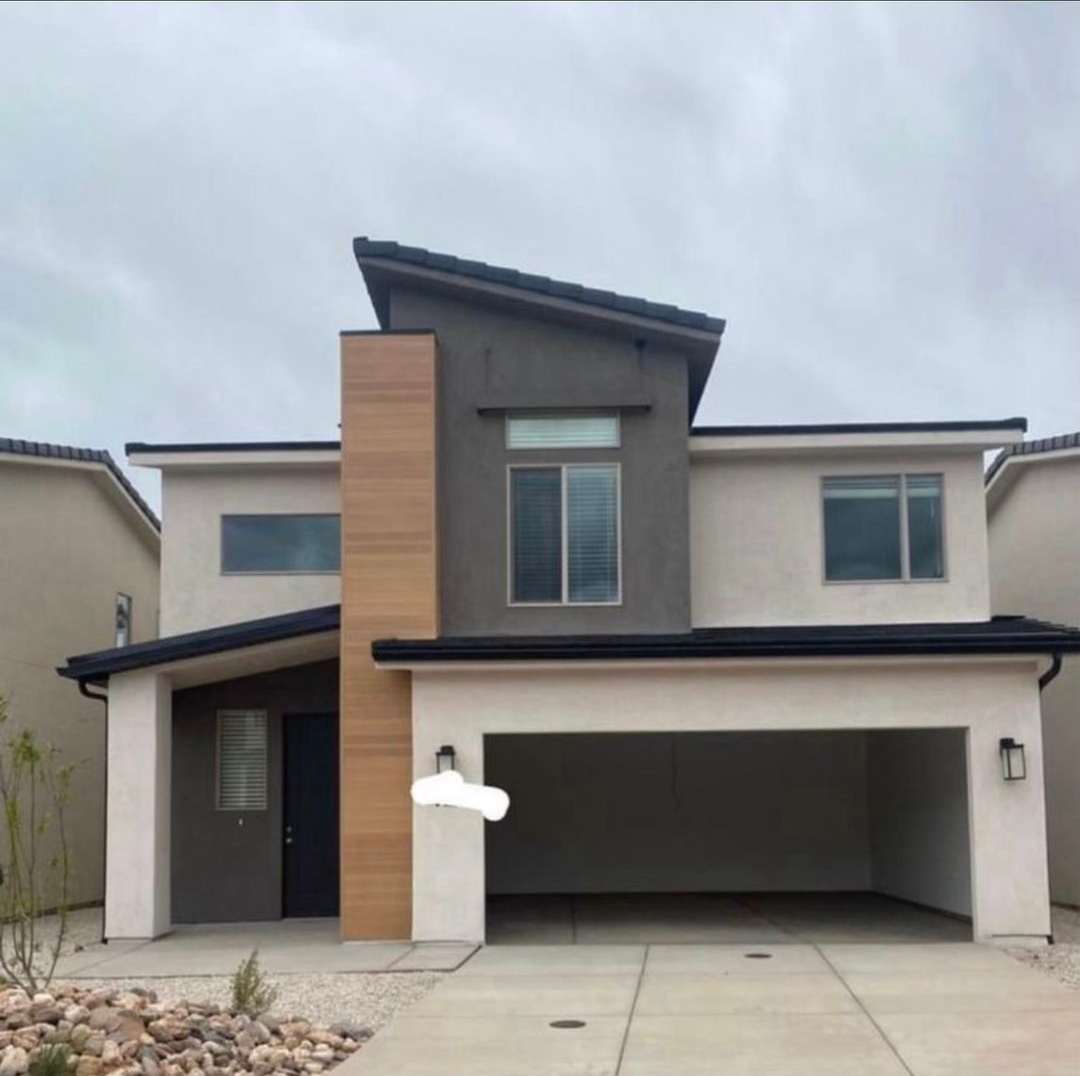 4 Bedroom Home In Desert Canyon Community!