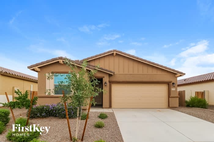 17756 West Robin Lane