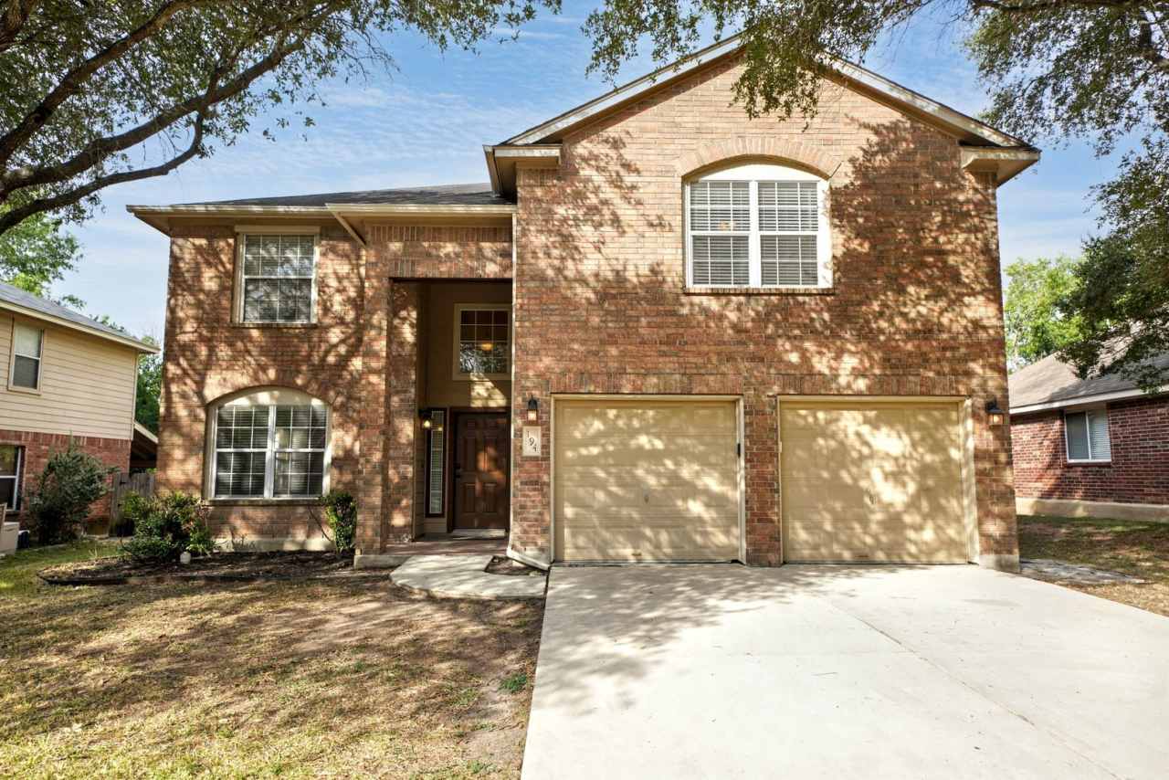 Beautiful Rental now available in Thistle Creek (Schertz) - 5 Bedrooms! Realtor Commission: $750