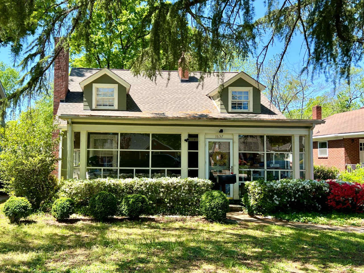 Charming Midwood Bungalow