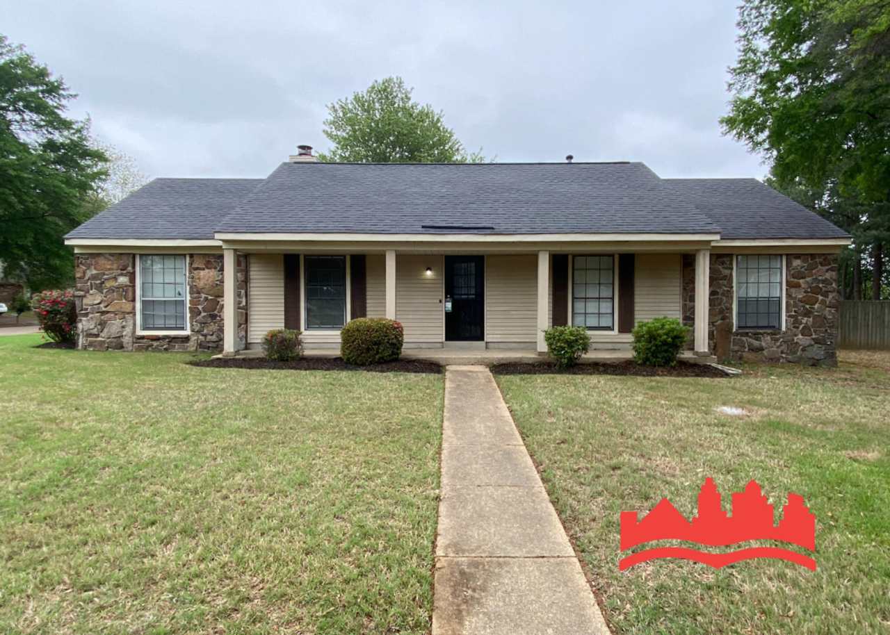 Welcome to 7136 Devine Street!