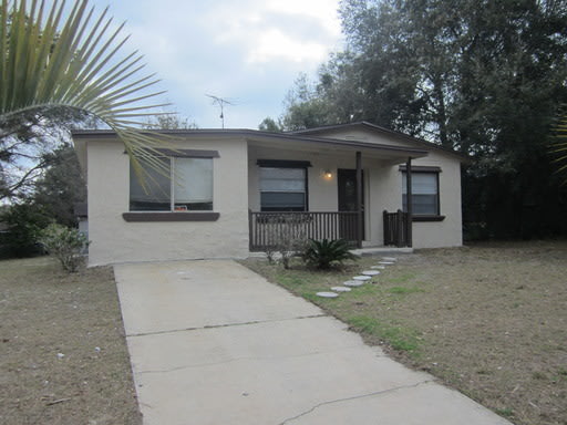 Very Cozy 4 Bedroom, 2 Bath Home