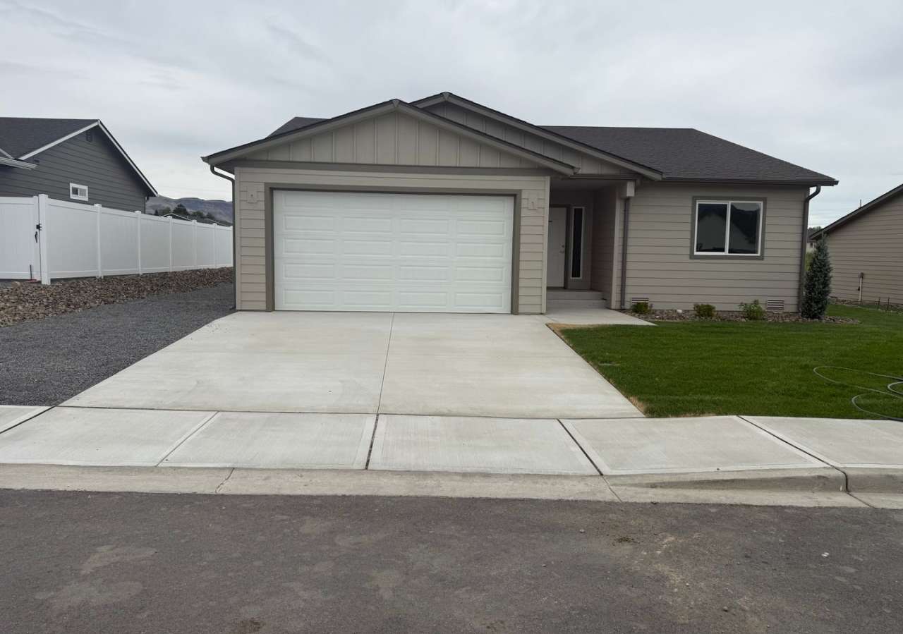 New Construction 3 bed, 2 bath!