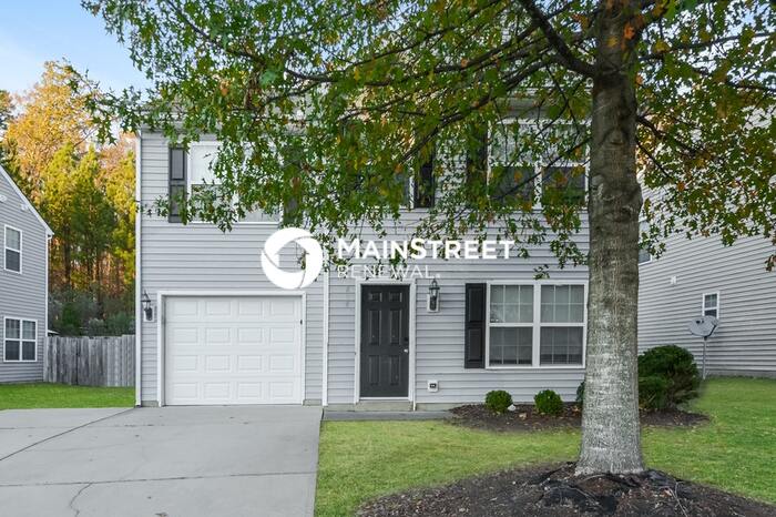 808 Woodside Park Lane