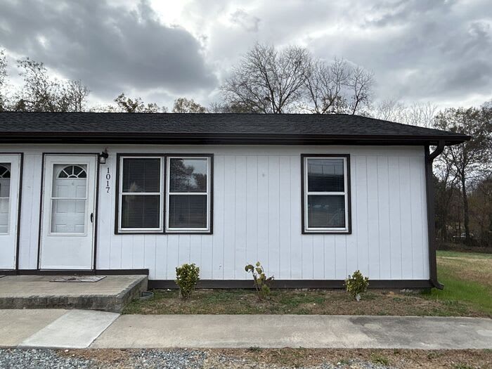1017 Old Plank Road