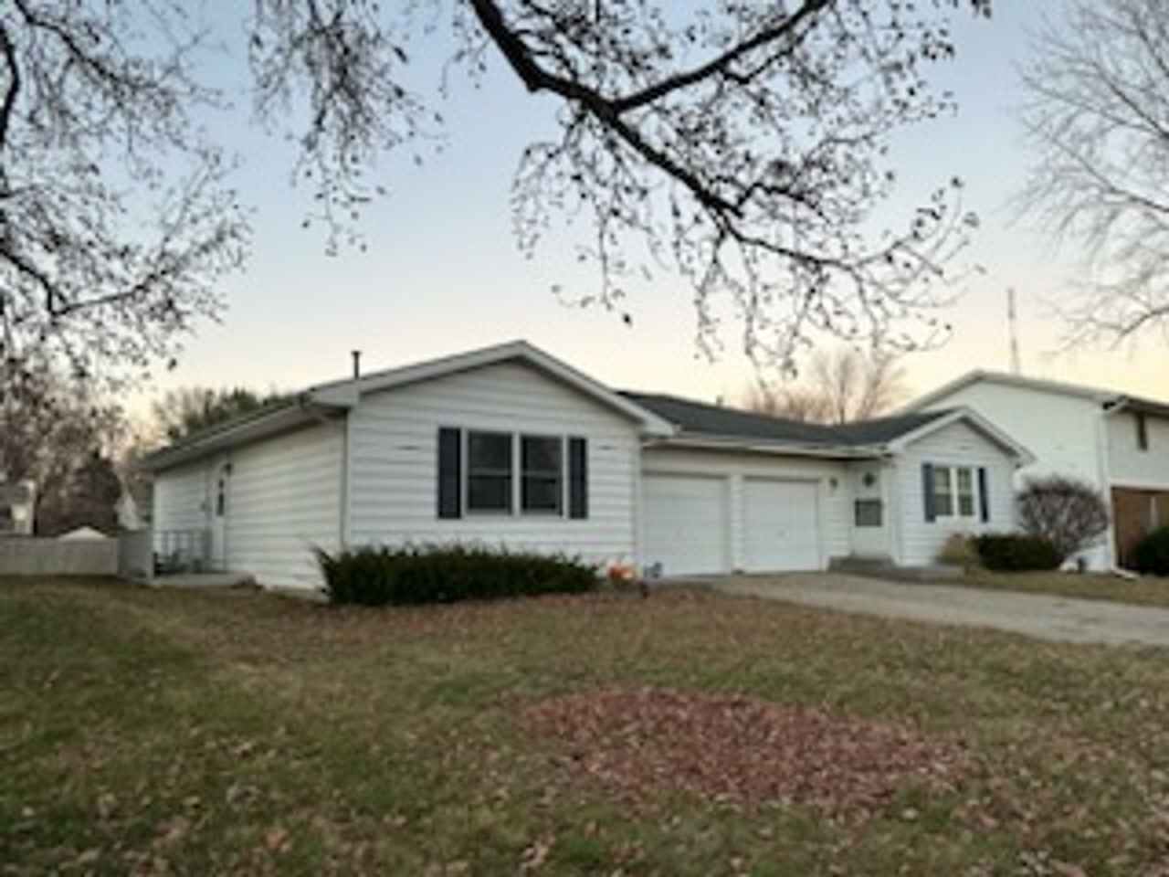 2 bedroom 1 bath home in Chatham $1150.00